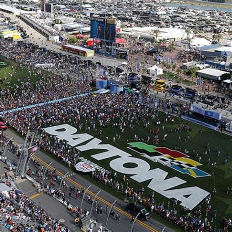 2024 daytona beach 500 packages.